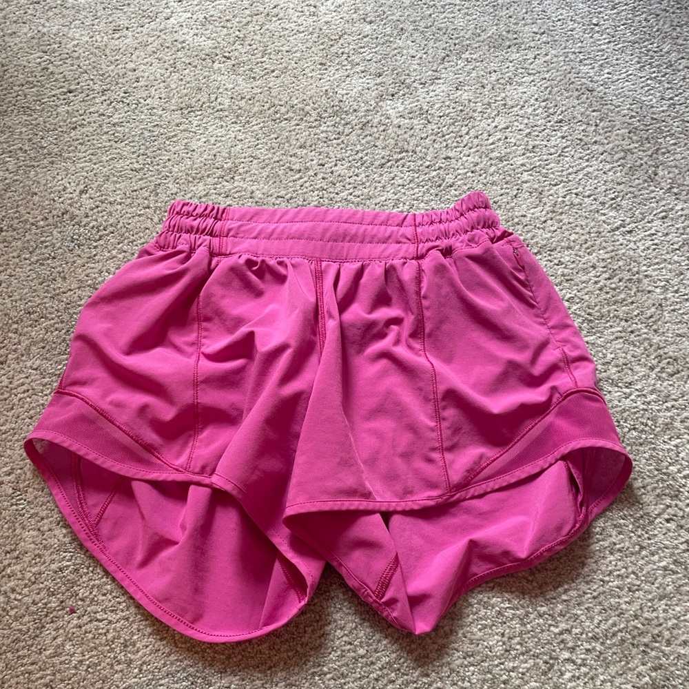 Lululemon Hotty Hot Short Sonic Pink 4”